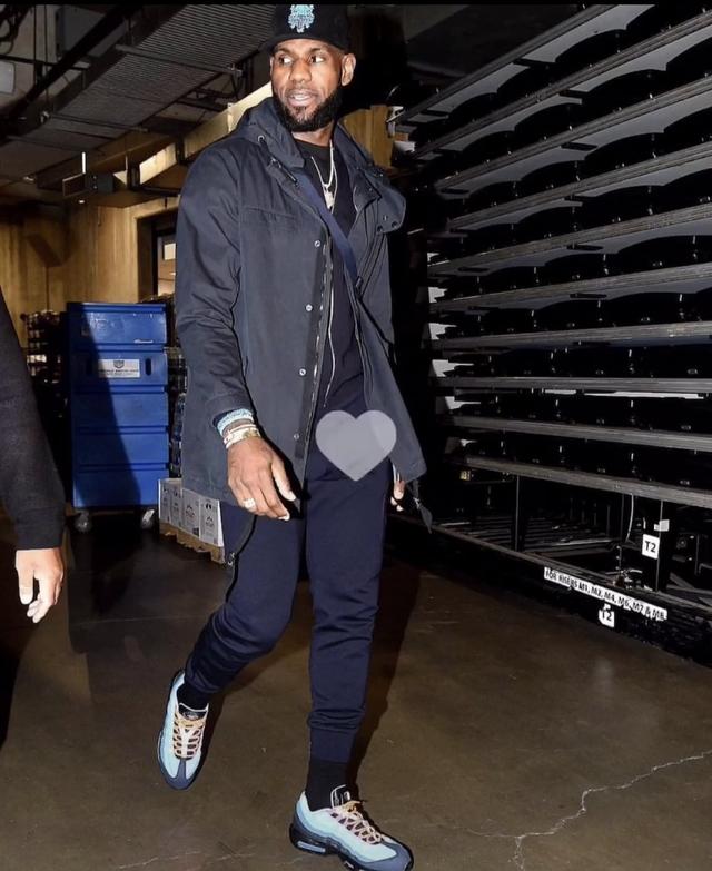 意媒：迈尼昂续约可能性越来越渺茫，米兰想求购皇马卢宁等人