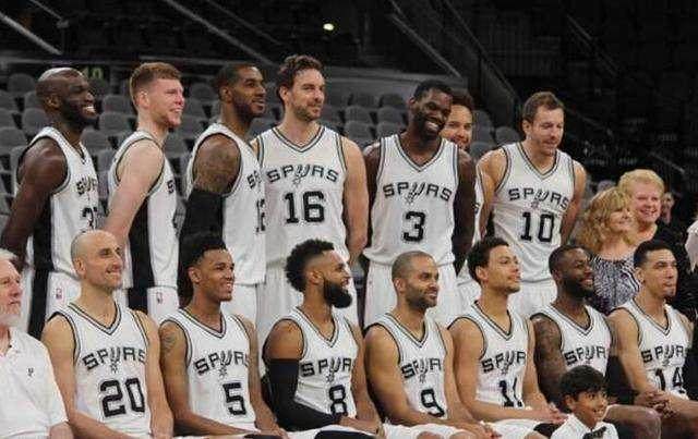 世界棒球12强赛回顾专题上线