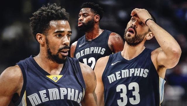 图片报：拜仁周四在贝肯鲍尔的墓前敬献了新花圈