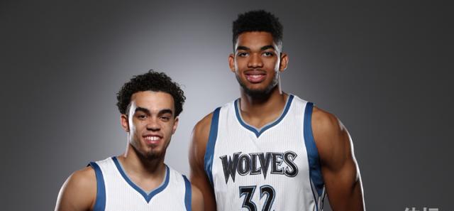 纽约大都会队在世界大赛中因内野传球失误断送领先优势