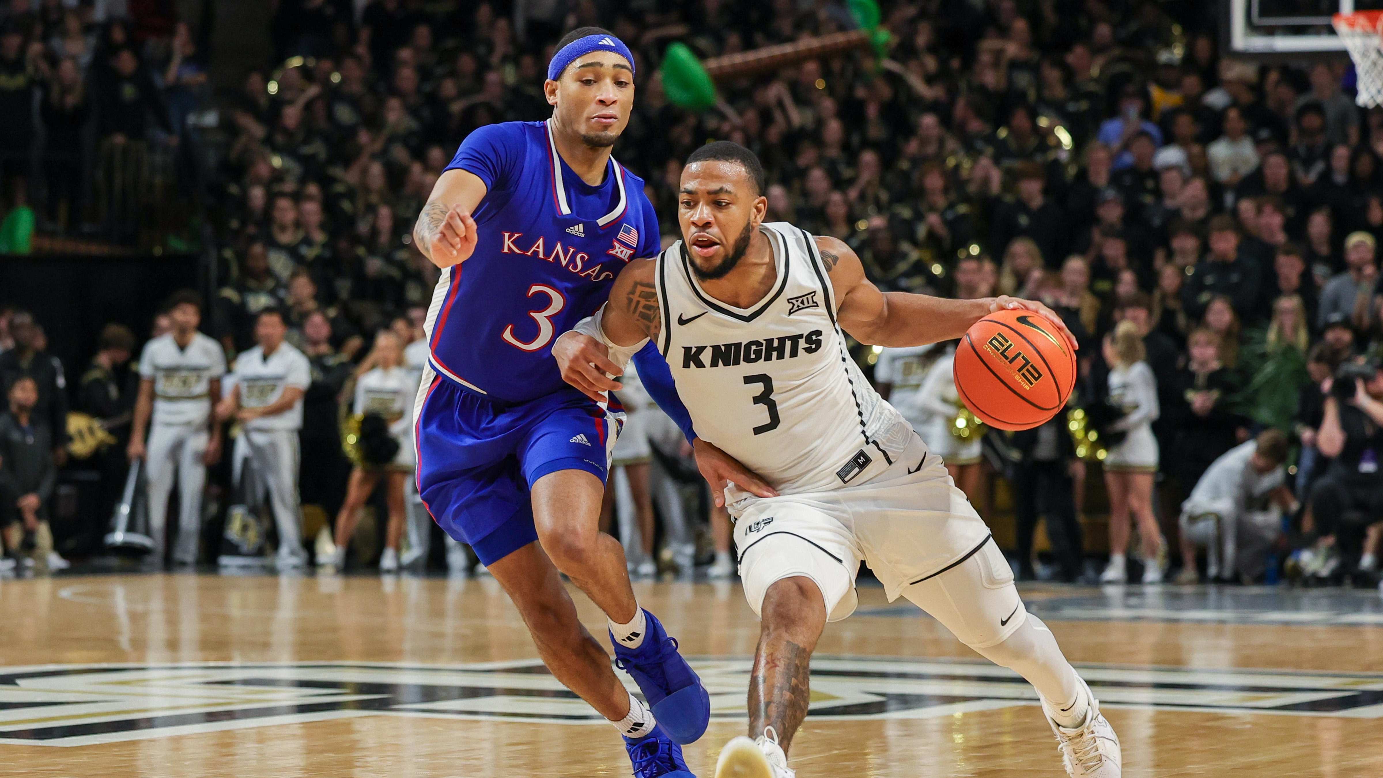 花滑世锦赛：马里宁4A跳成功落地