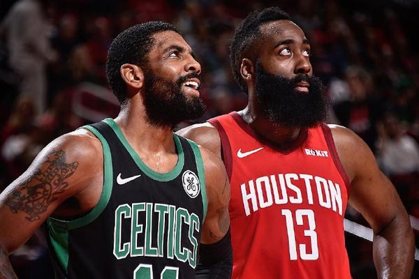 巴萨vs法兰克福首发：亚马尔、莱万出战，拉什福德替补