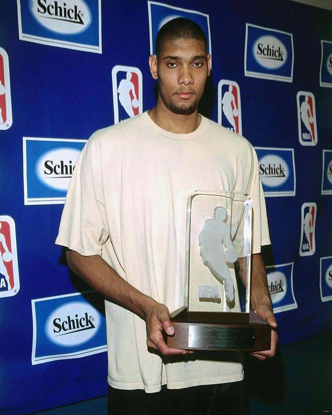 迈阿密国际总比分2-1晋级，梅西双响+完成生涯第400次助攻