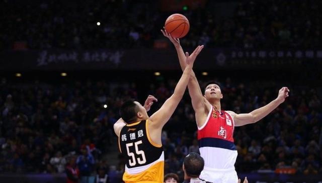 掘金本赛季已取得46胜28负 将保底附加赛